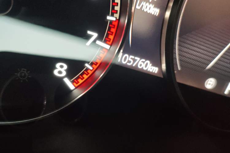 Used Mazda CX-50 2023 2.5L Luxury Edition Odometer Close Up