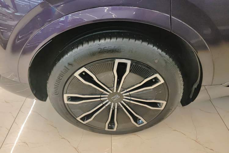 Used Avatr 07 2024 Ultra Range-Extended Four-Wheel Drive
