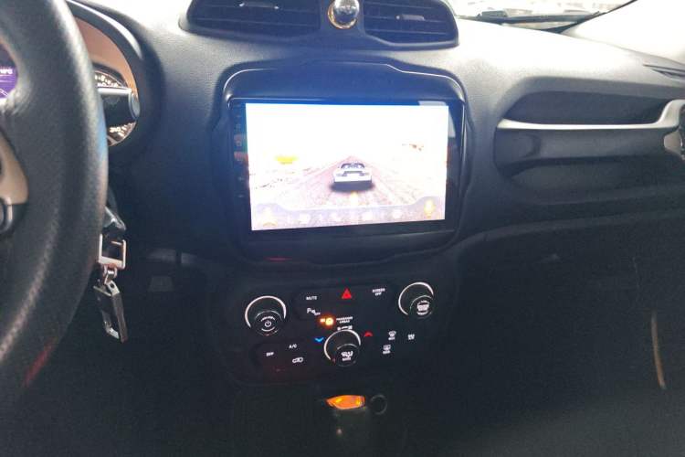 Used Jeep Renegade 2018 Connected Large Screen Version 180T Automatic High-Energy Edition