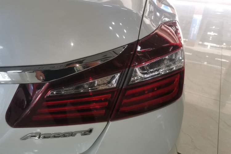 Used Honda Accord 2016 2.0L Luxury Edition