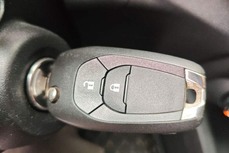 Used Chevrolet Trax 2019 325T Automatic Sport Edition China VI Standard
