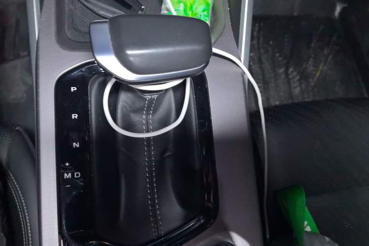 Used Geely Auto Emgrand 2022 4th Generation 1.5L CVT Luxury Model Gear Lever