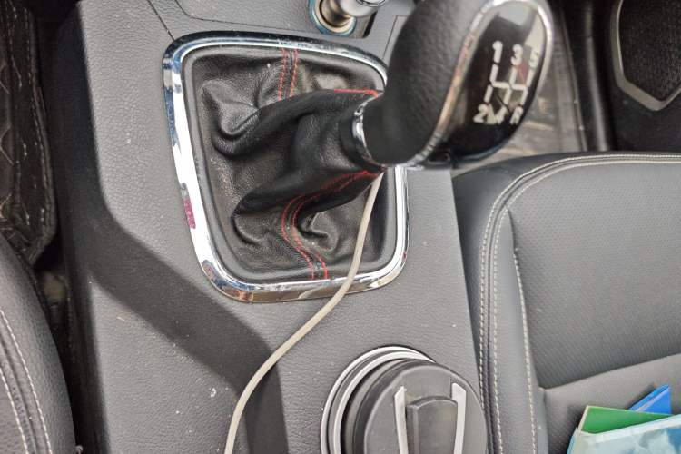 Used Geely Auto Vision X6 2016 1.8L Manual Luxury Model