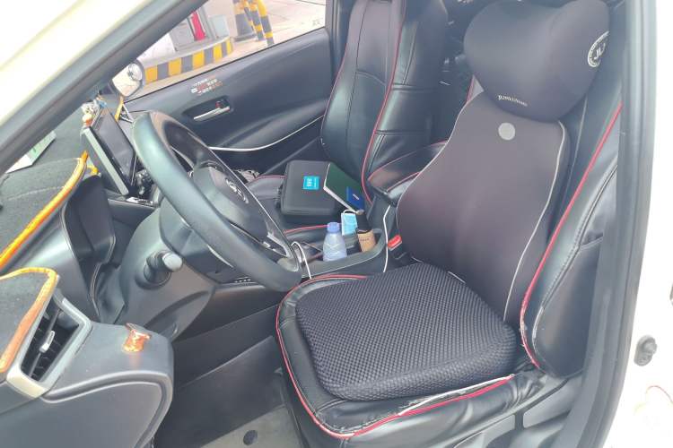 Used Toyota Levin 2019 Dual-Engine 1.8H E-CVT Luxury Edition China VI Standard Left Front Seat