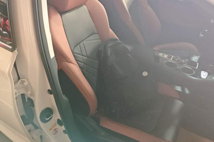 Used CHANGAN Eado 2023 Changan Edition PLUS Blue Whale NE 1.4T GDI DCT Prestige Version
