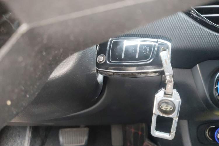 Used Hyundai Celesta 2018 1.6L Automatic GL Enjoyment Version China V Standard Vehicle Key