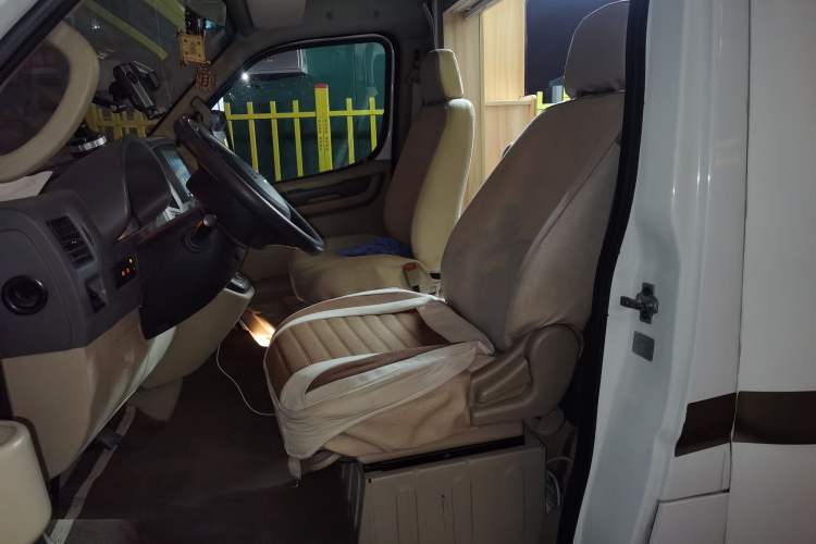 Used Dongfeng Yufeng 
