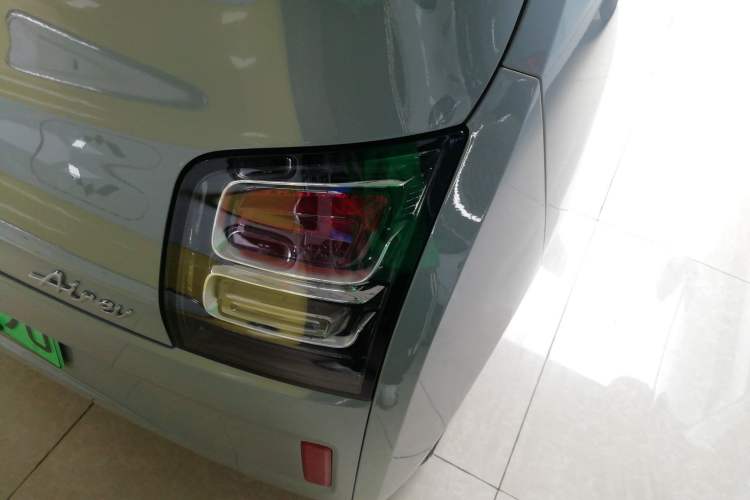 Used Wuling Air ev 2023 - Four Seats - Standard Edition