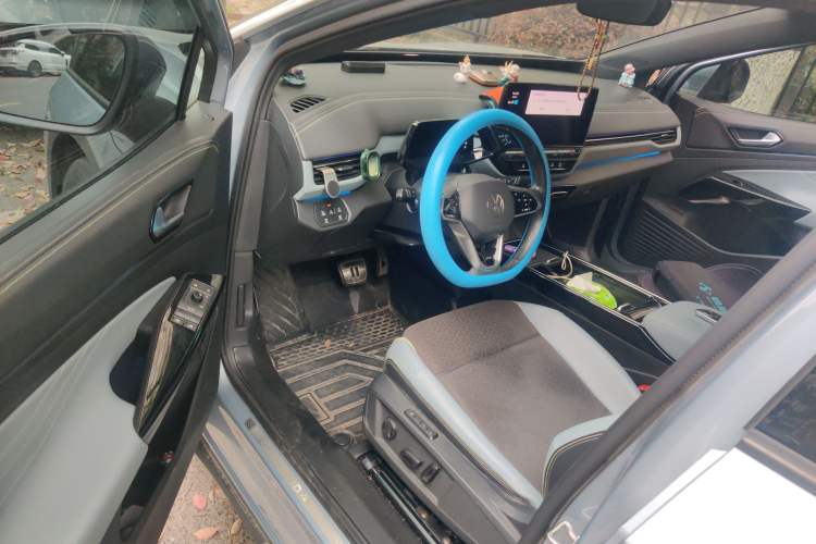 Used Volkswagen ID.4 X 2021 Pro Smart Long-Range Edition
