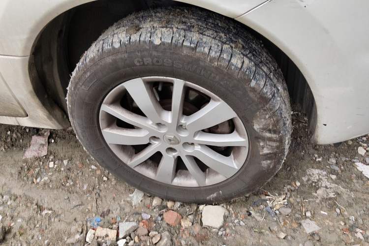 Used Renault Koleos 2014 Revised Version 2.0L Two-Wheel Drive Fashion Edition Right Front Wheel Hub