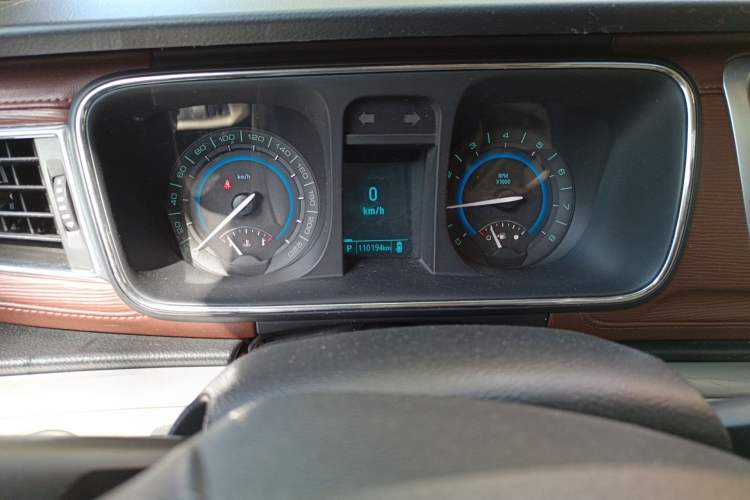 Used Buick GL8 2014 2.4L LT Luxury Business Executive Edition