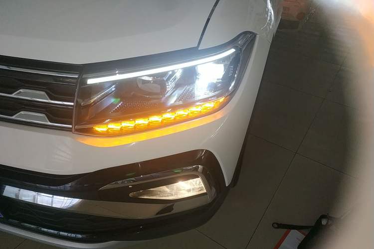 Used Volkswagen T-Cross 2020 280TSI DSG Luxury Edition Left Front Headlight