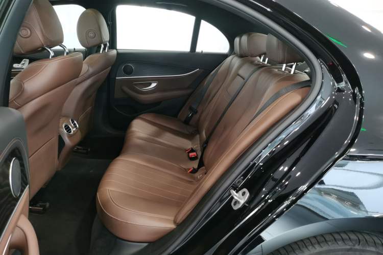 Used Mercedes-Benz E-Class (Import) 2023 Restyled E 260 Fashion Sport Edition
