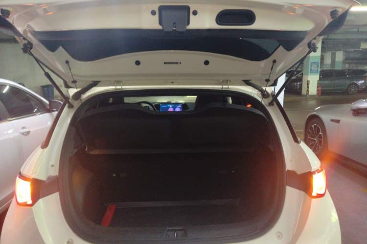 Used BYD Dolphin 2023 420 km Free Version Trunk