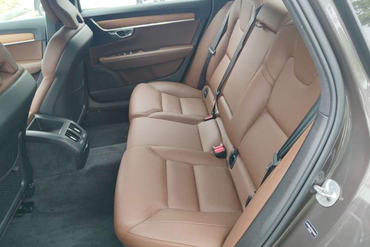 Used Volvo S90 2025 B5 Zhiyi Luxury Edition Left Rear Seat
