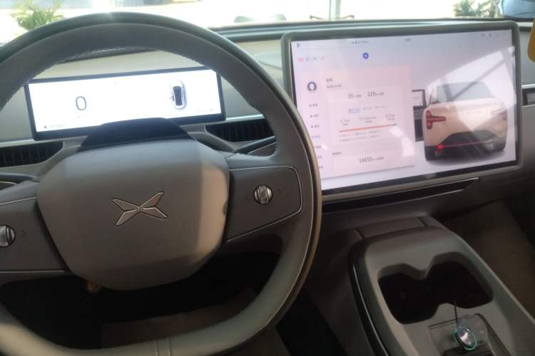 Used XPeng MONA M03 2024 620 with Ultra-Long Range
