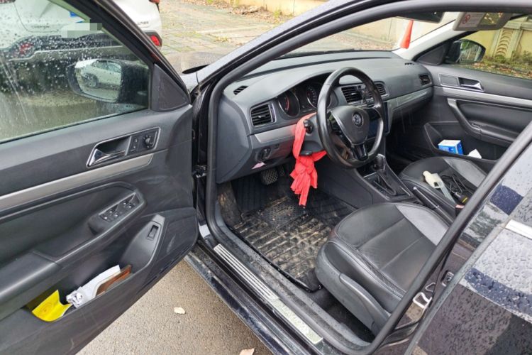 Used Volkswagen Lavida 2015 1.6L Automatic Comfort Edition