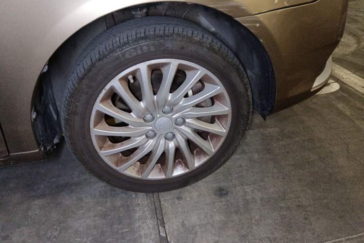 Used Geely Auto Emgrand New Energy 2016 EV Deluxe Model Right Front Wheel Hub