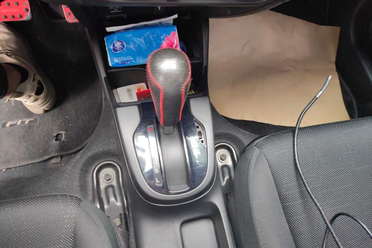 Used Honda Fit 2018 1.5L CVT Comfort Version Gear Lever