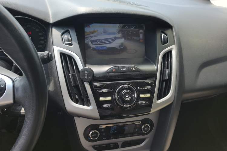 Used Ford Focus 2012 Hatchback 2.0L Automatic Luxury Sport Model
