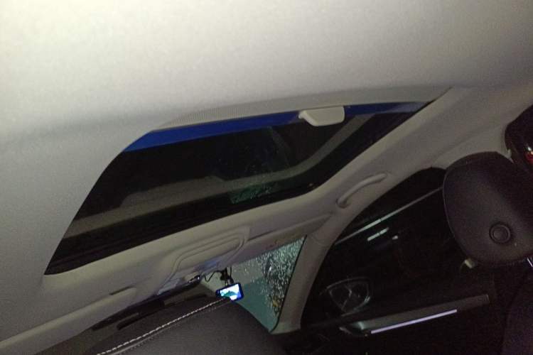 Used Skoda Octavia 2019 1.5L Automatic Luxury Edition Headliner