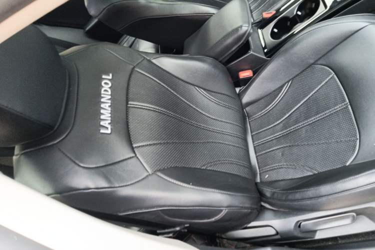 Used Volkswagen Lamando 2022 Lavida L 280TSI DSG Hot Edition Right Front Seat