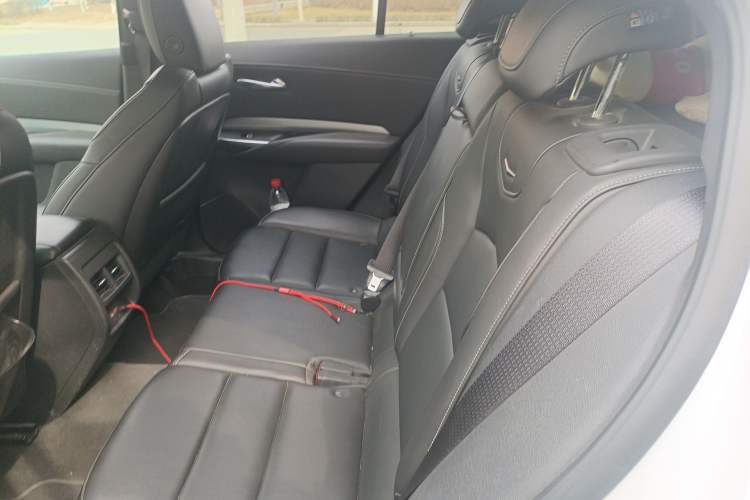 Used Cadillac XT4 2020 28T Two-Wheel-Drive Leading Version Left Rear Seat