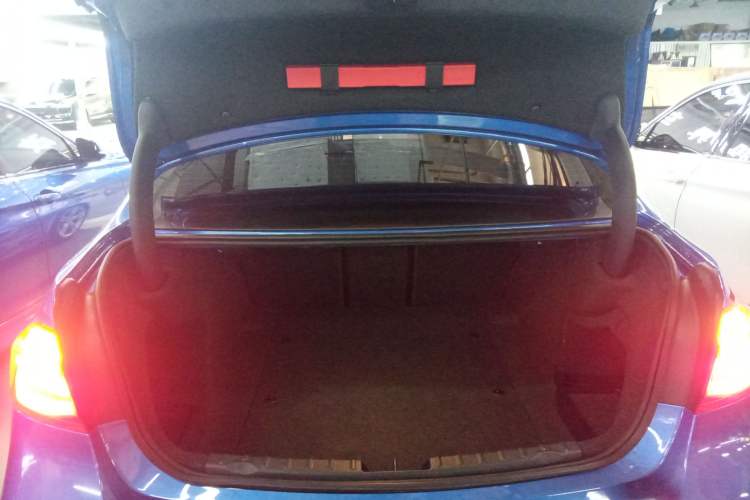 Used BMW 3 Series 2018 320Li Leading Model M Sport Package
