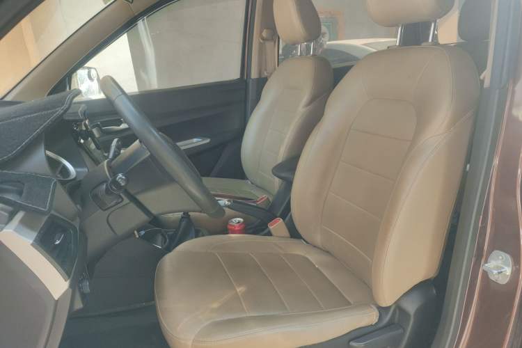 Used Wuling Hongguang 2019 1.5L S Comfort Edition China VI LAR
