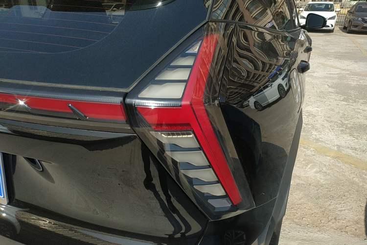 Used Geely Auto FX11 2023 2.0TD DCT Prestige Edition
