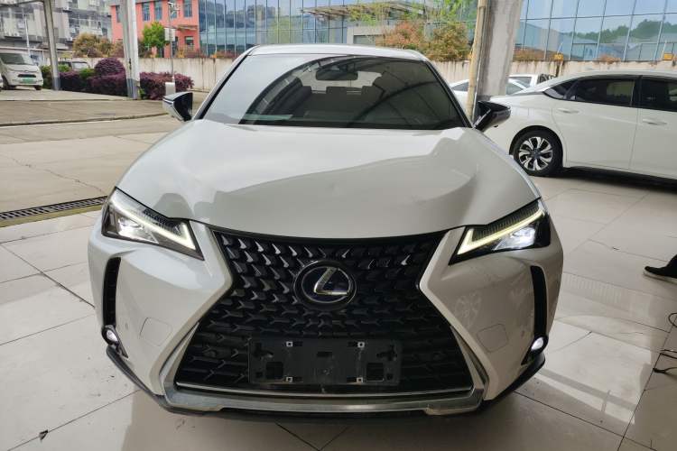 Used Lexus UX 2020 260h Explore & Adventure Edition Front