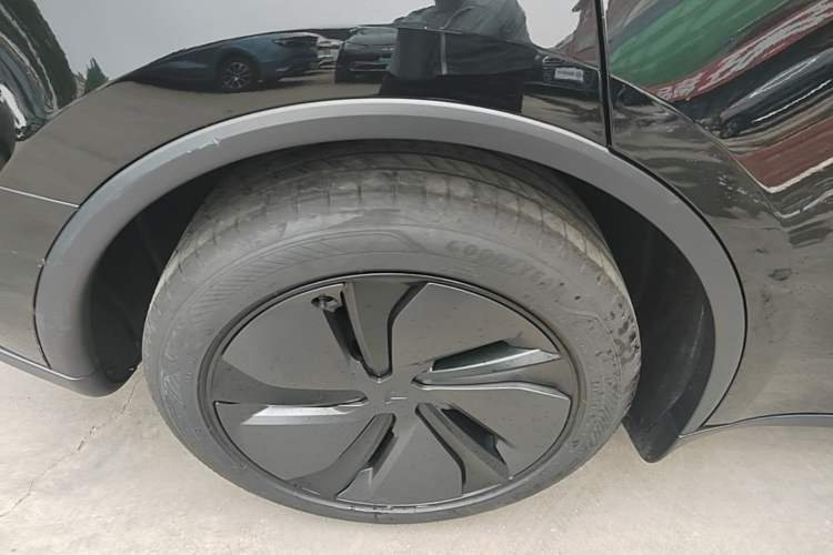 Used Tesla Model Y 2026 Rear-Drive Model
