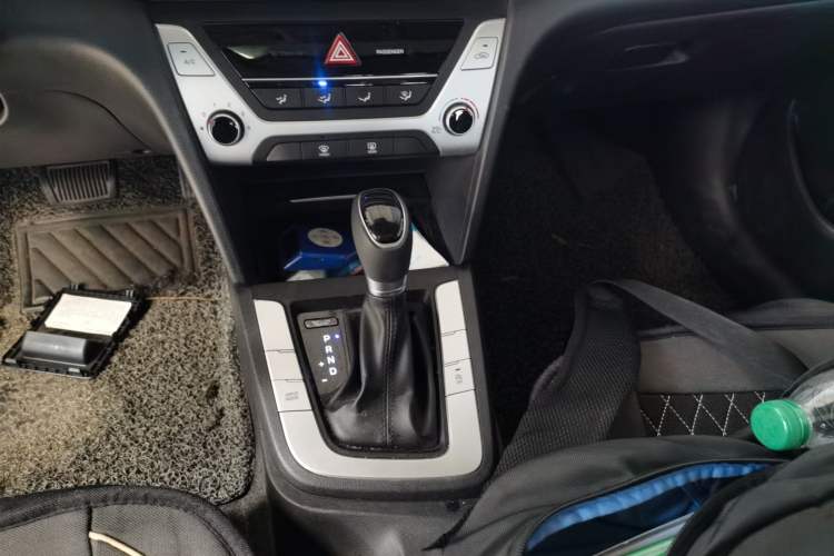 Used Hyundai Elantra (6th Generation / Lingdong) 2016 1.6L Automatic ZhiXuan – Elite Version
