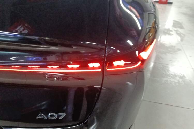 Used CHANGAN NEVO A07 2026 Model Ultra-Long Blue Whale Range-Extending 310 Luxury Edition
