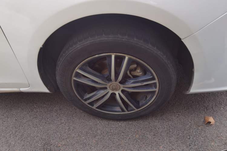 Used BYD Surui 2015 1.5L Manual Luxury Model
