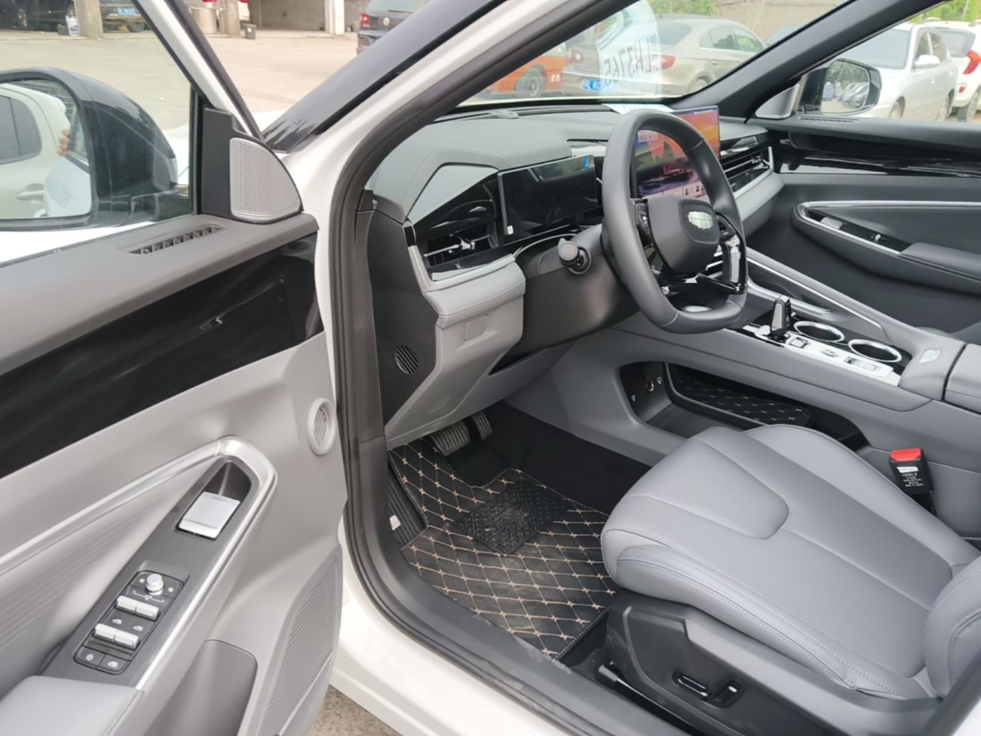Geely Auto Emgrand X7 Sport 2026 Model 1.5TD Aspirational — снимка 18