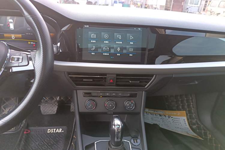 Used Volkswagen Lavida 2022 280TSI DSG Comfort Edition Audio And AC Panel