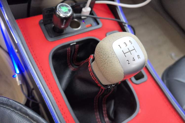 Used Venucia D50 2015 1.6L Manual Fashion Edition
