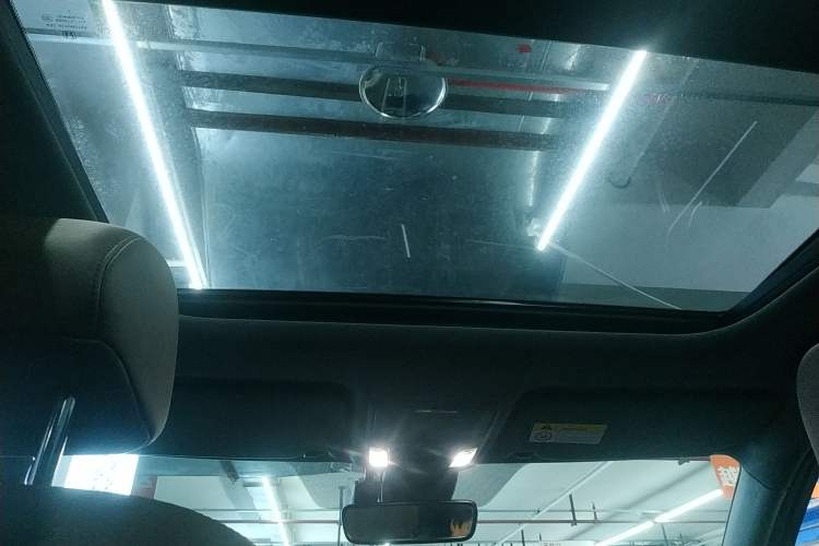 Used Honda UR-V 2020 370TURBO Four-Wheel Drive Prestige Edition Headliner