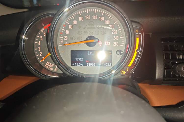 Used MINI 2019 1.5T ONE PLUS Five-Door Edition Odometer Close Up