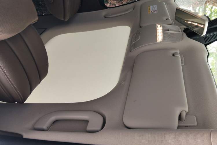 Used Mercedes-Benz E-Class 2020 E 300 L Stylish Model Headliner