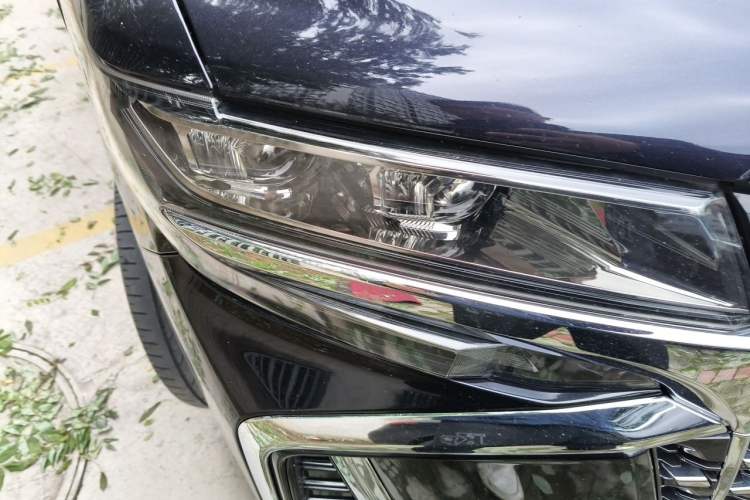 Used Toyota Alphard 2021 Dual-Engine 2.5L Luxury Edition
