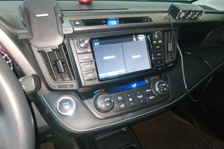 Used Toyota RAV4 2018 2.5L Automatic 4x4 Elite i Edition
