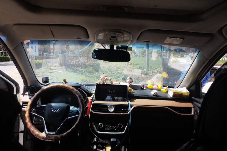 Used Wuling Hongguang S3 2018 1.5L Manual Luxury Model China V Standard