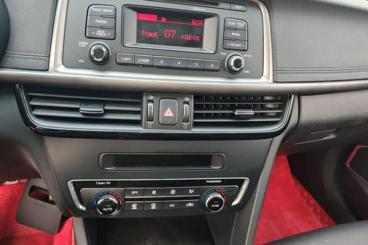 Used Kia K5 2016 1.6T Automatic GLS
