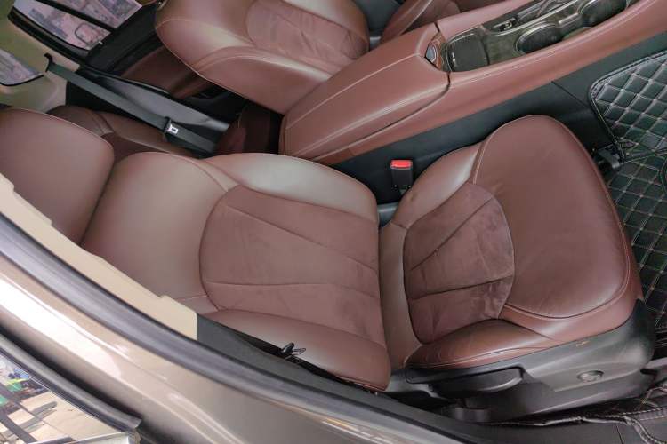 Used Buick Envision 2016 28T Four-Wheel Drive Elite Version Right Front Seat