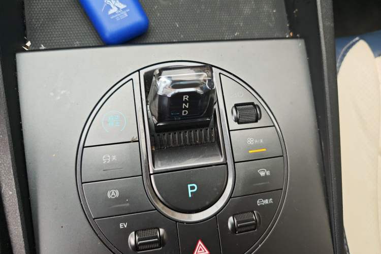 Used BYD Seal 06 New Energy 2024 DM-i 80KM Prestige Model Gear Lever