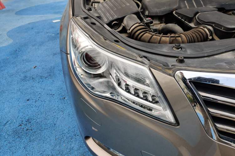 Used Roewe 950 2012 2.4L Luxury Edition
