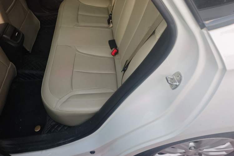 Used Buick GT 2018 15T Dual-Clutch Elite Model China V Standard
