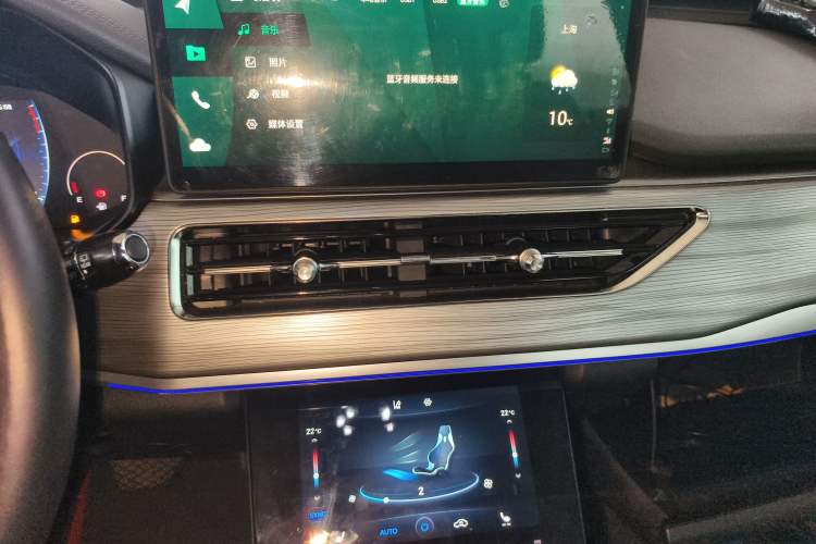 Used Chery Tiggo 8 2021 Kunpeng Edition 390TGDI Automatic Fuyao Version Audio And AC Panel